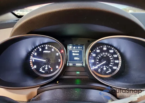 2017 Hyundai Santa Fe Sport z USA, uszkodzony, nr VIN 5XYZU3LB3HG385991